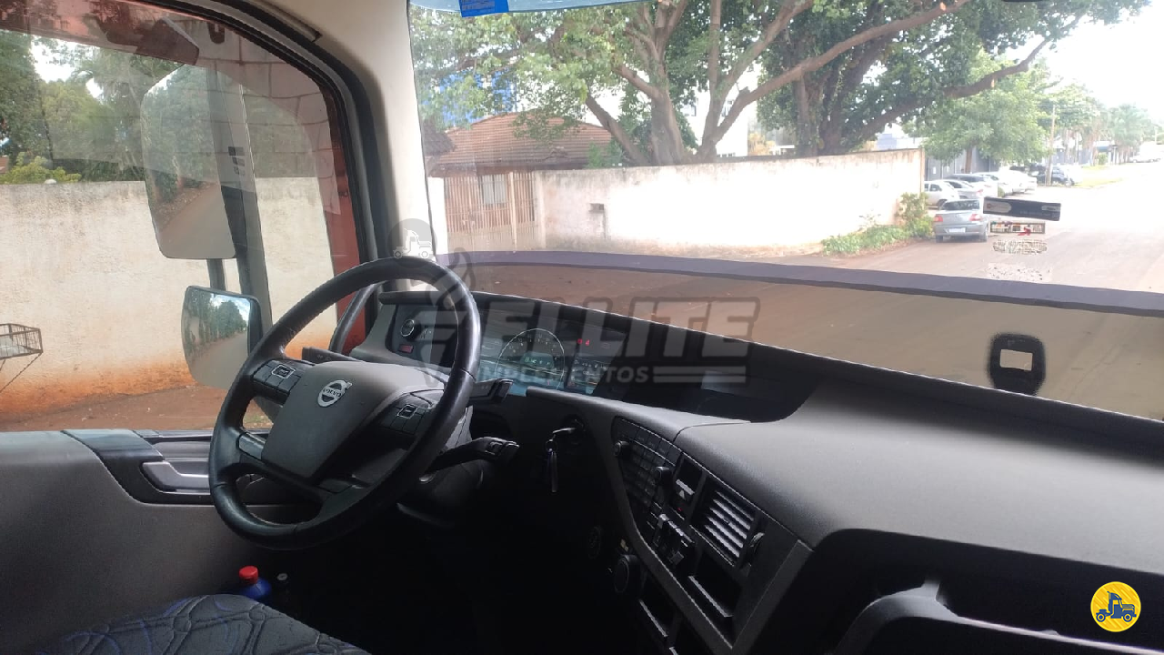 CAMINHAO VOLVO VOLVO FH 460 Chassis Cavalo 6x2 Ellite Implementos Rodoviários PAULINIA SÃO PAULO SP