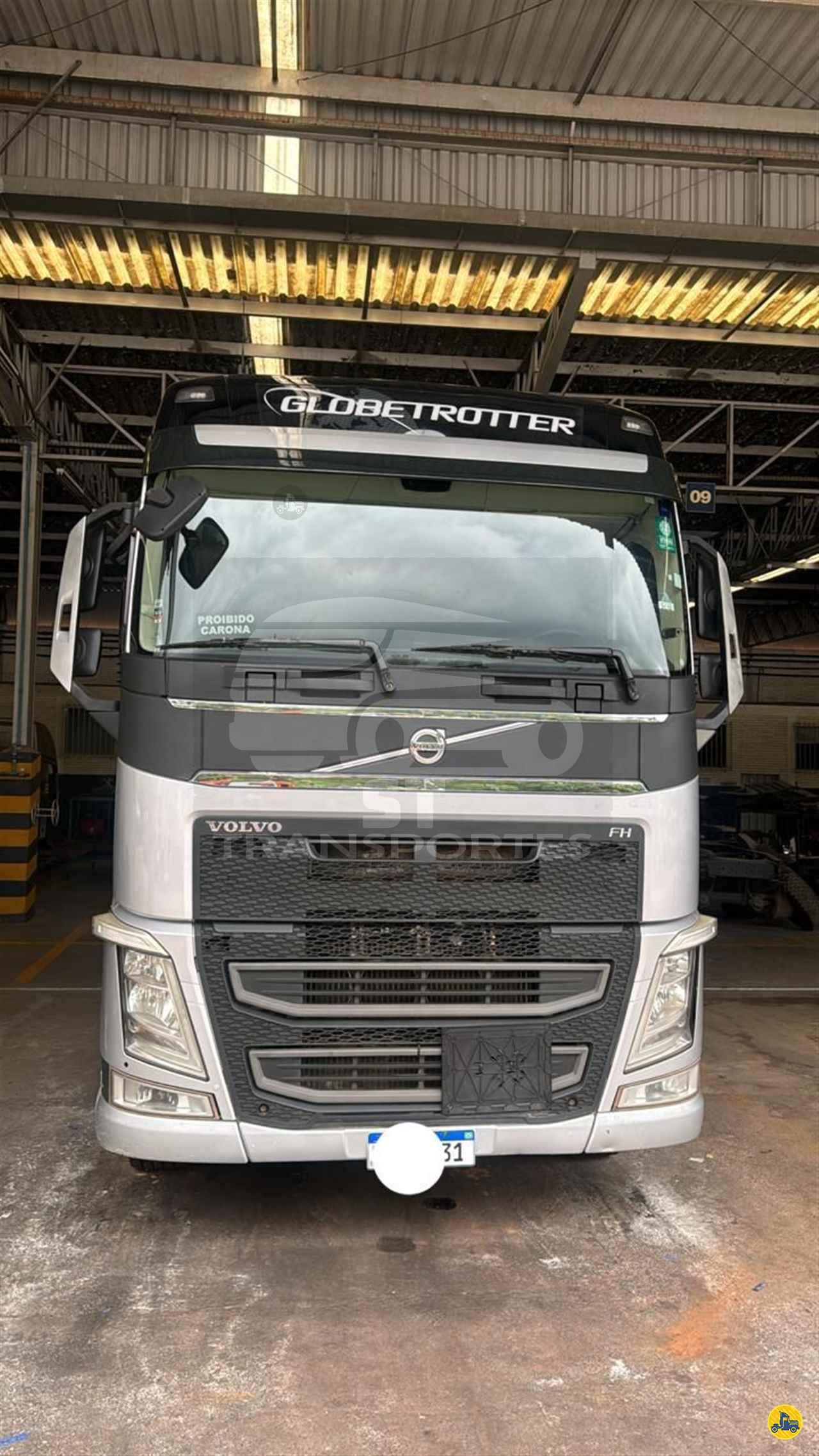 CAMINHAO VOLVO VOLVO FH 460 Cavalo Mecânico Cavalo 8x2 Medeiros Repasses de Caminhões PALOTINA PARANÁ PR