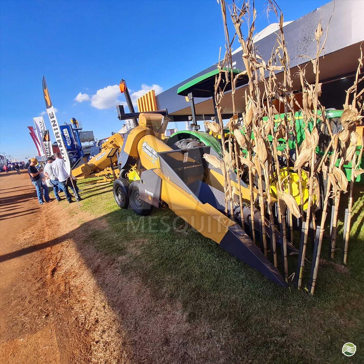 IMPLEMENTOS AGRICOLAS COLHEDORAS COLHEDORA DE MILHO 2 LINHAS Mesquita Implementos e Peças Agrícolas LUCAS DO RIO VERDE MATO GROSSO MT