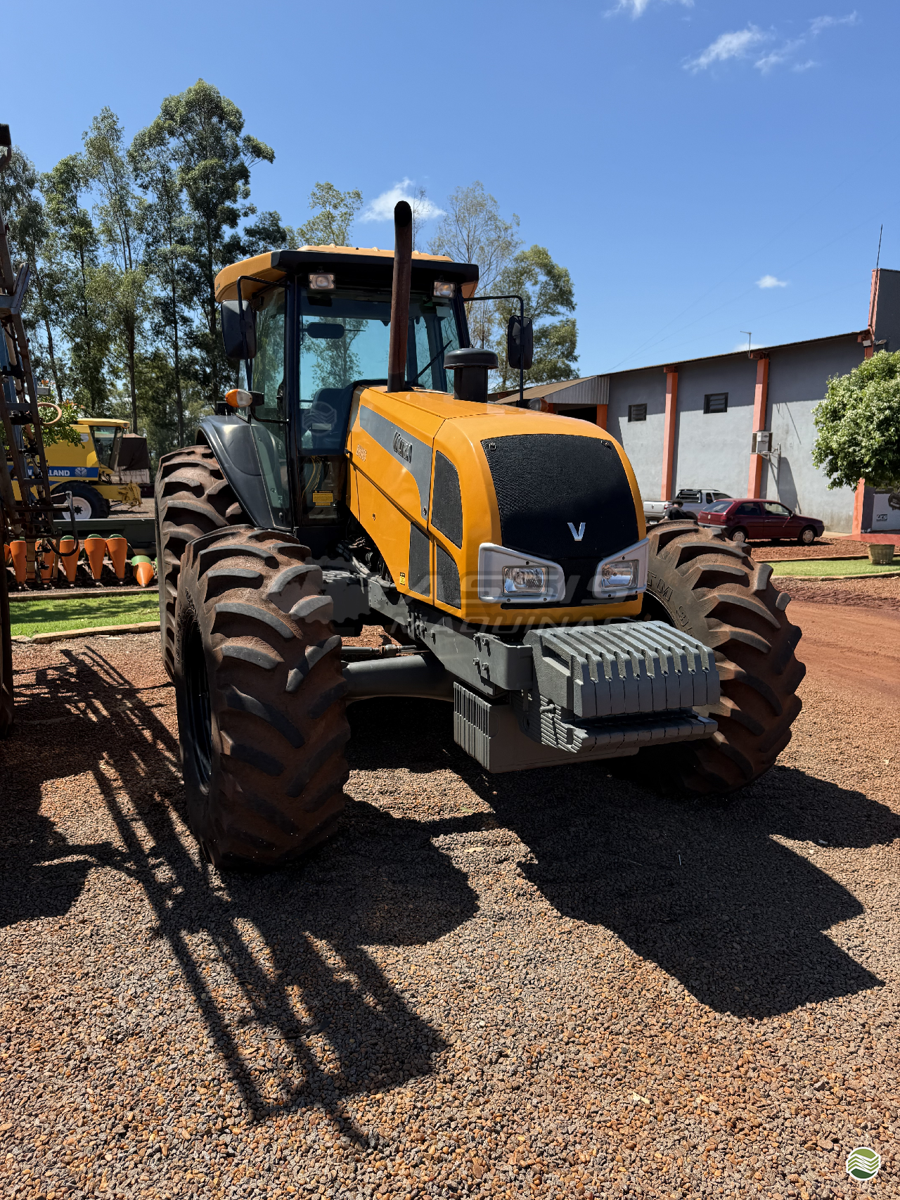 TRATOR VALTRA VALTRA BH 165 Tração 4x4 Assis Máquinas ASSIS CHATEAUBRIAND PARANÁ PR