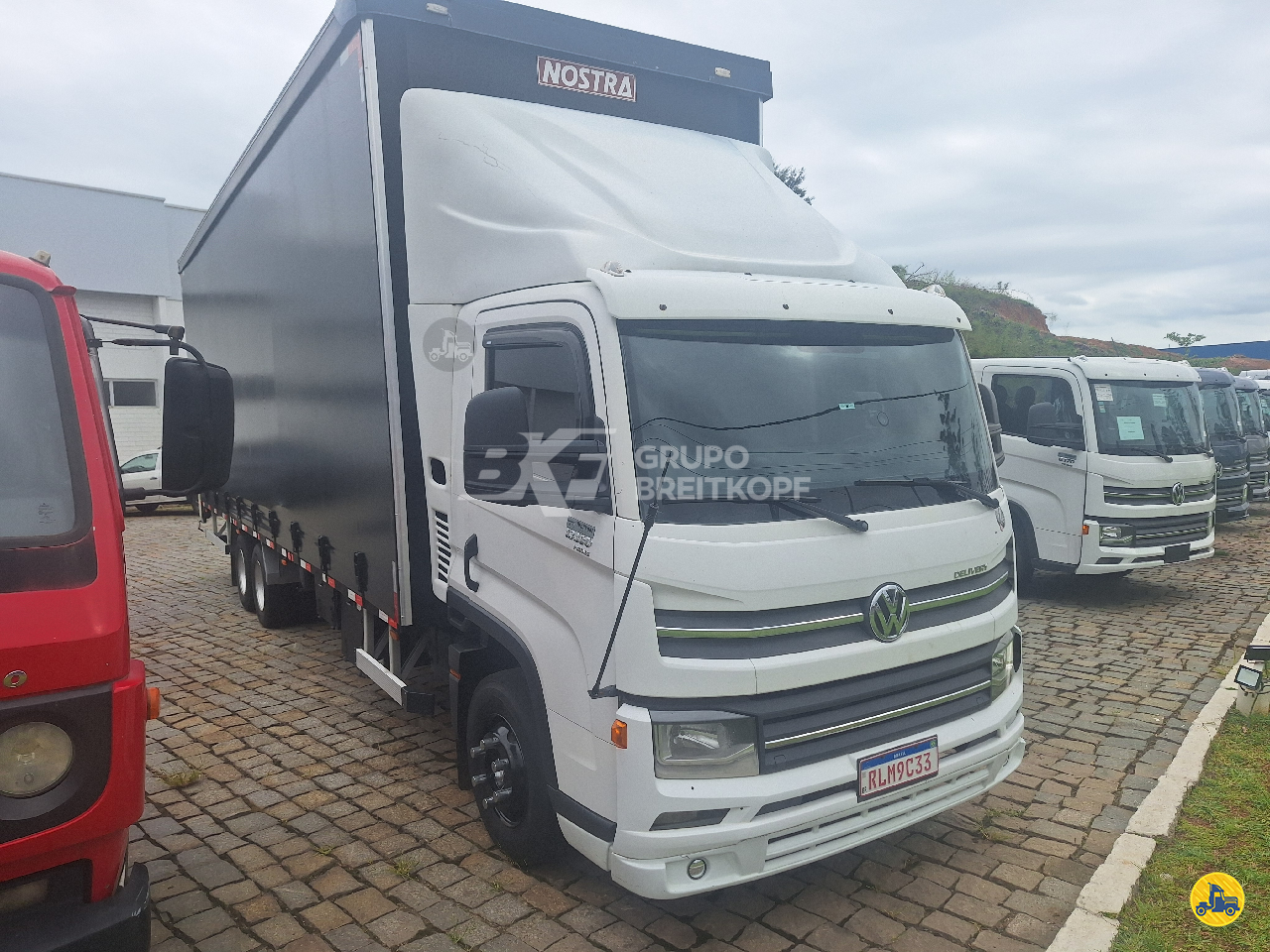 CAMINHAO VOLKSWAGEN VW 13180 Baú Sider 3/4 6x2 Breitkopf Caminhões - VW JOINVILLE SANTA CATARINA SC