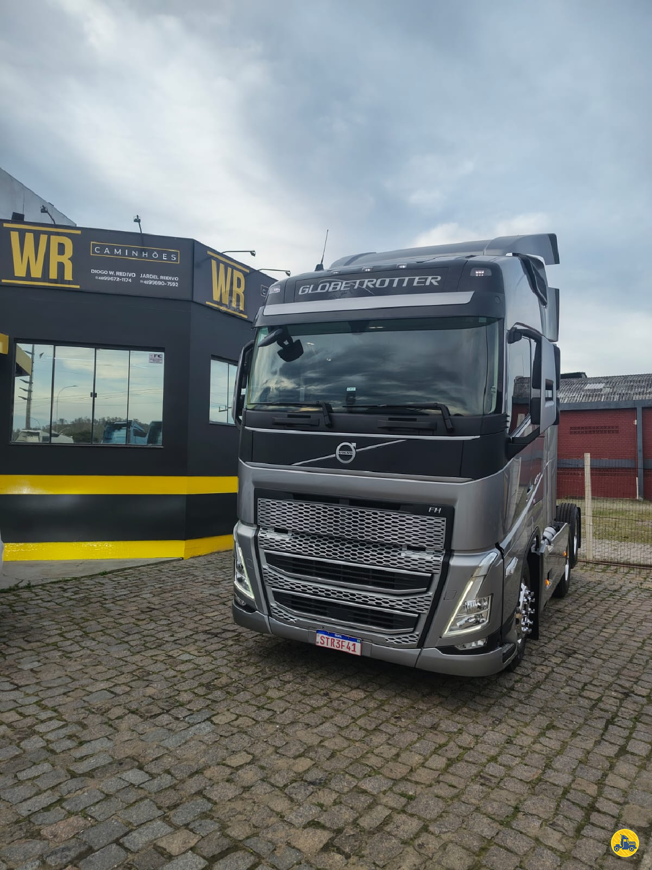 VOLVO FH 460 de WR Caminhões