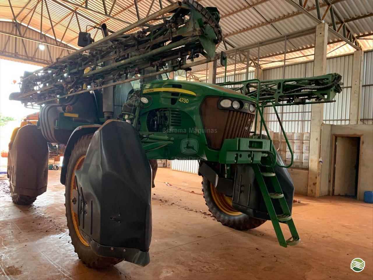 PULVERIZADOR JOHN DEERE JOHN DEERE 4730 Tração 4x4 Ciarama Máquinas - John Deere - Matriz PONTA PORA MATO GROSSO DO SUL MS