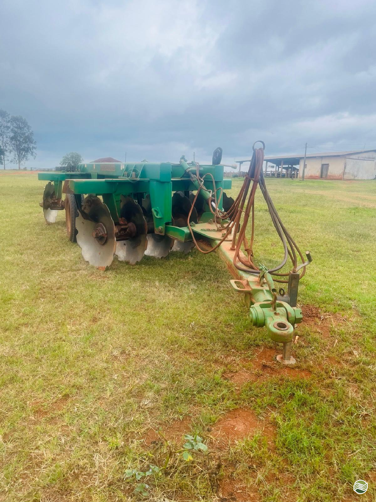 IMPLEMENTOS AGRICOLAS GRADE ARADORA ARADORA 12 DISCOS Ciarama Máquinas - John Deere - Matriz PONTA PORA MATO GROSSO DO SUL MS