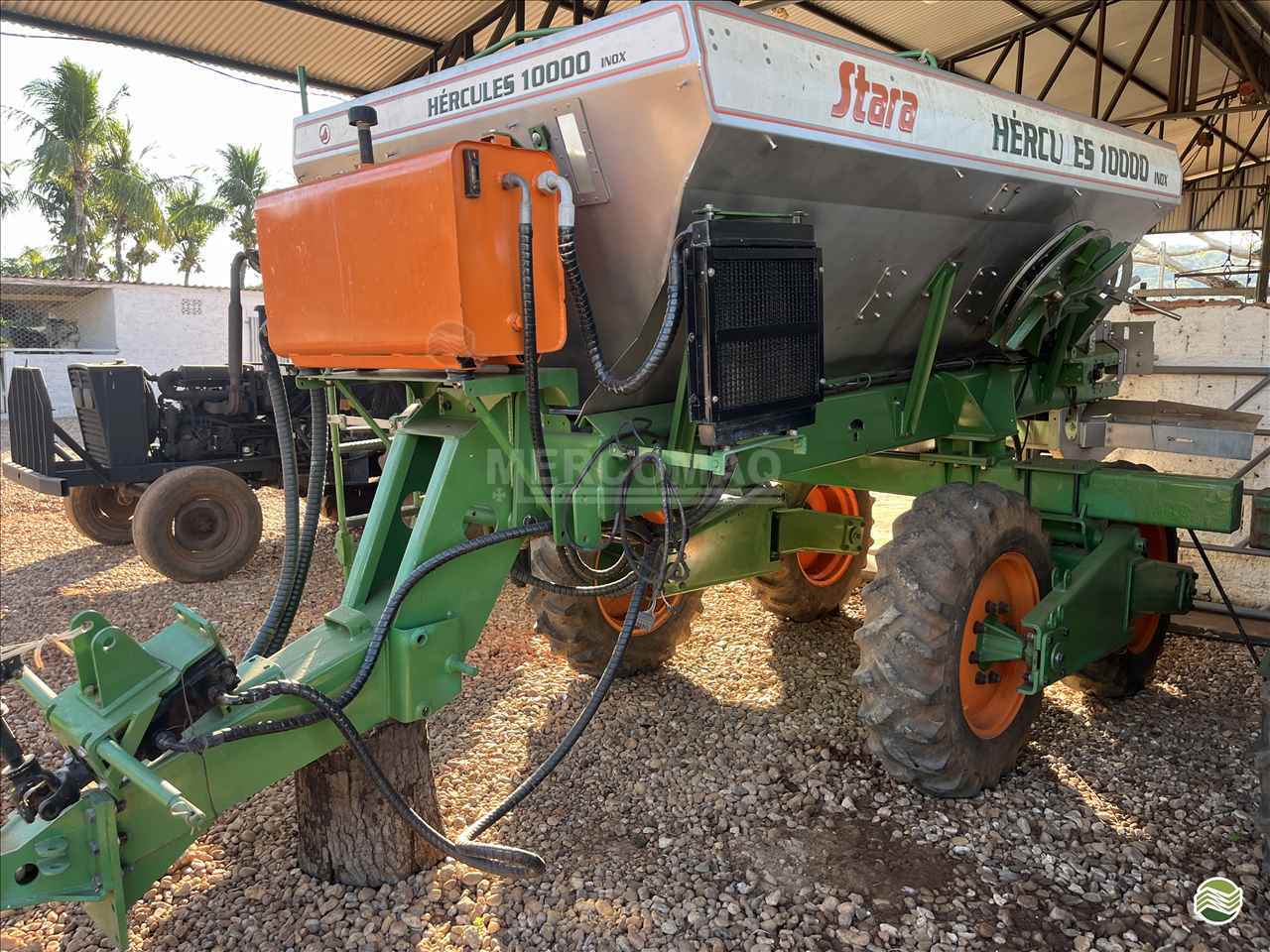 IMPLEMENTOS AGRICOLAS DISTRIBUIDOR DISTRIBUIDOR 10000 Mercomaq - JAN PRIMAVERA DO LESTE MATO GROSSO MT