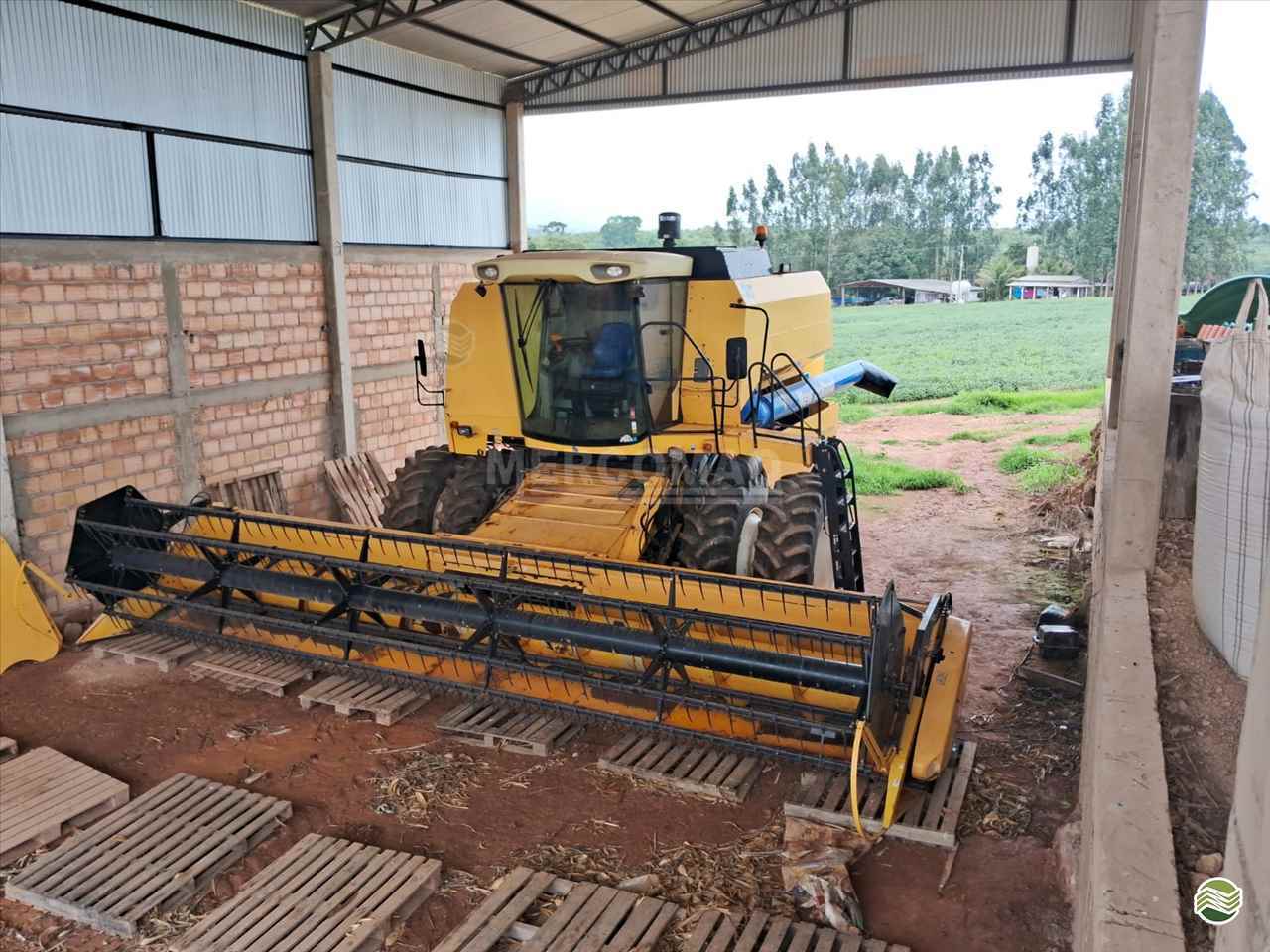 COLHEITADEIRA NEW HOLLAND TC 5090 Mercomaq - JAN PRIMAVERA DO LESTE MATO GROSSO MT