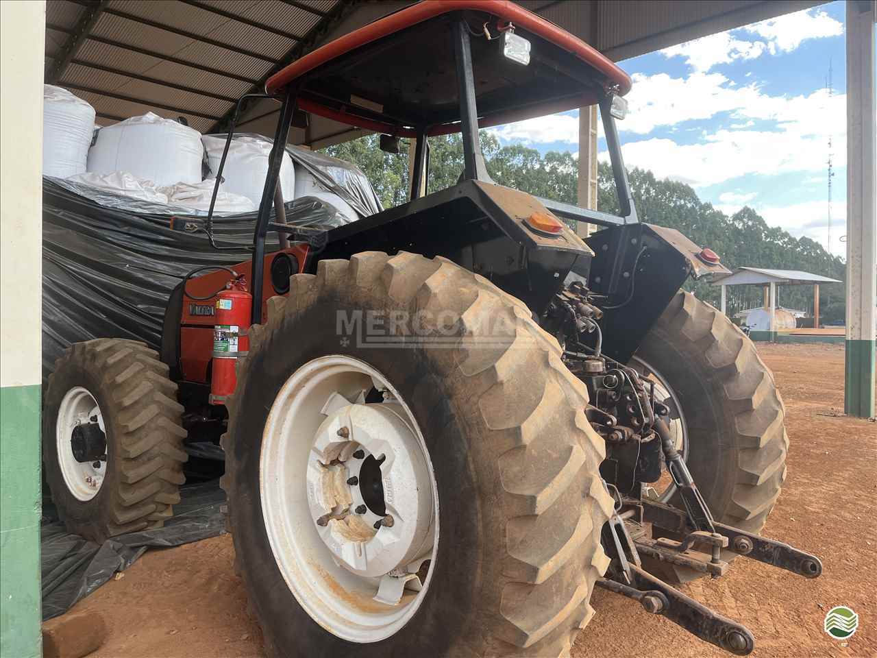 TRATOR AGRALE AGRALE BX 100 Tração 4x4 Mercomaq - JAN PRIMAVERA DO LESTE MATO GROSSO MT