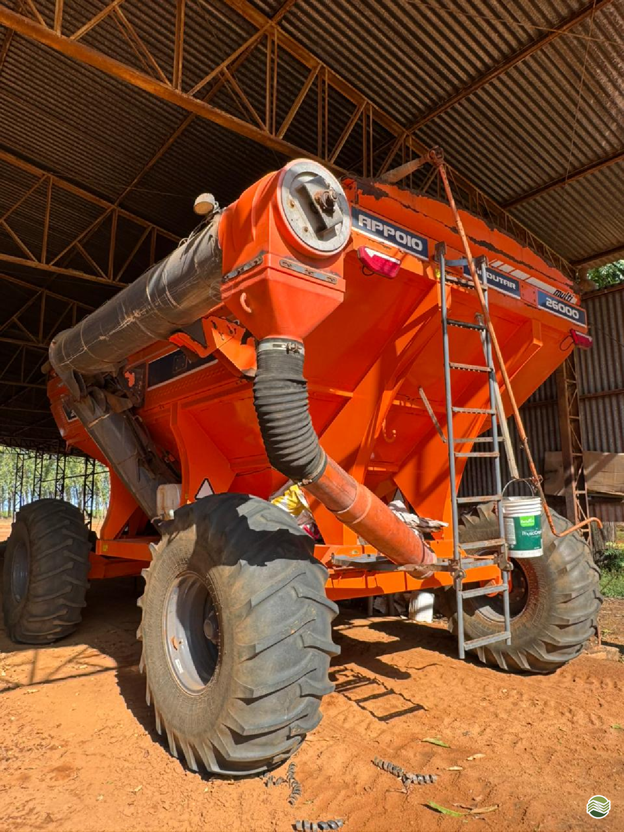 IMPLEMENTOS AGRICOLAS CARRETA BAZUKA GRANELEIRA 26000 Mercomaq - JAN PRIMAVERA DO LESTE MATO GROSSO MT