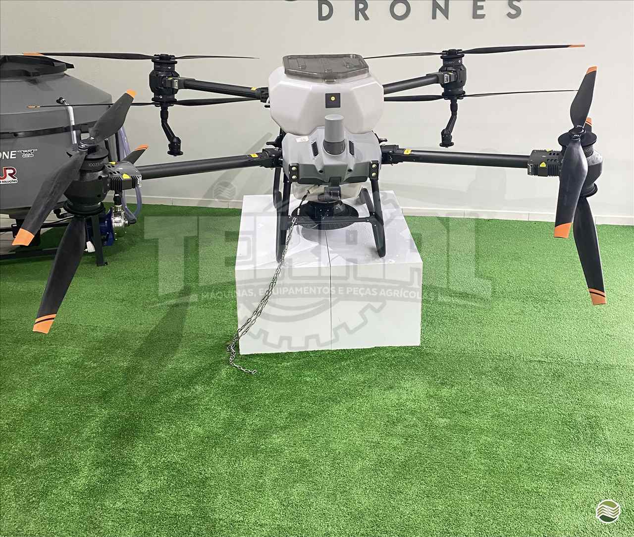 EQUIPAMENTOS DRONE T40 Terral Máquinas e Peças Agrícolas CASCAVEL PARANÁ PR