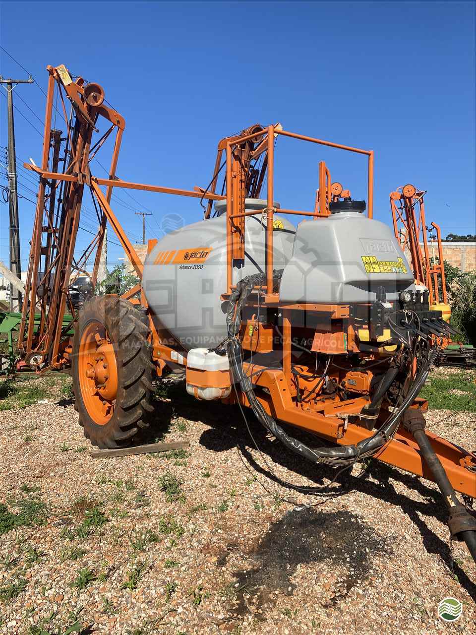 PULVERIZADOR JACTO ADVANCE 2000 AM18 Arrasto Terral Máquinas e Peças Agrícolas CASCAVEL PARANÁ PR