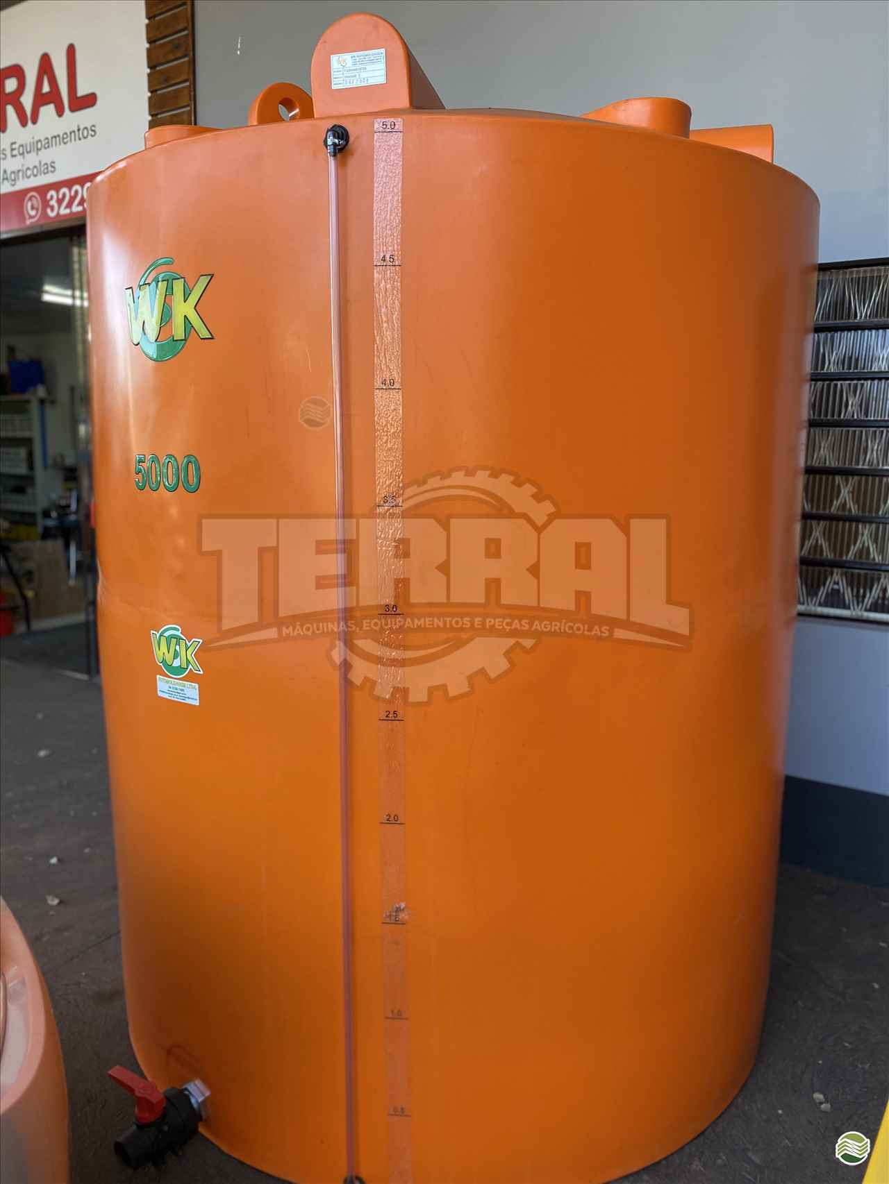IMPLEMENTOS AGRICOLAS TANQUE ESTACIONÁRIO TANQUE Terral Máquinas e Peças Agrícolas CASCAVEL PARANÁ PR