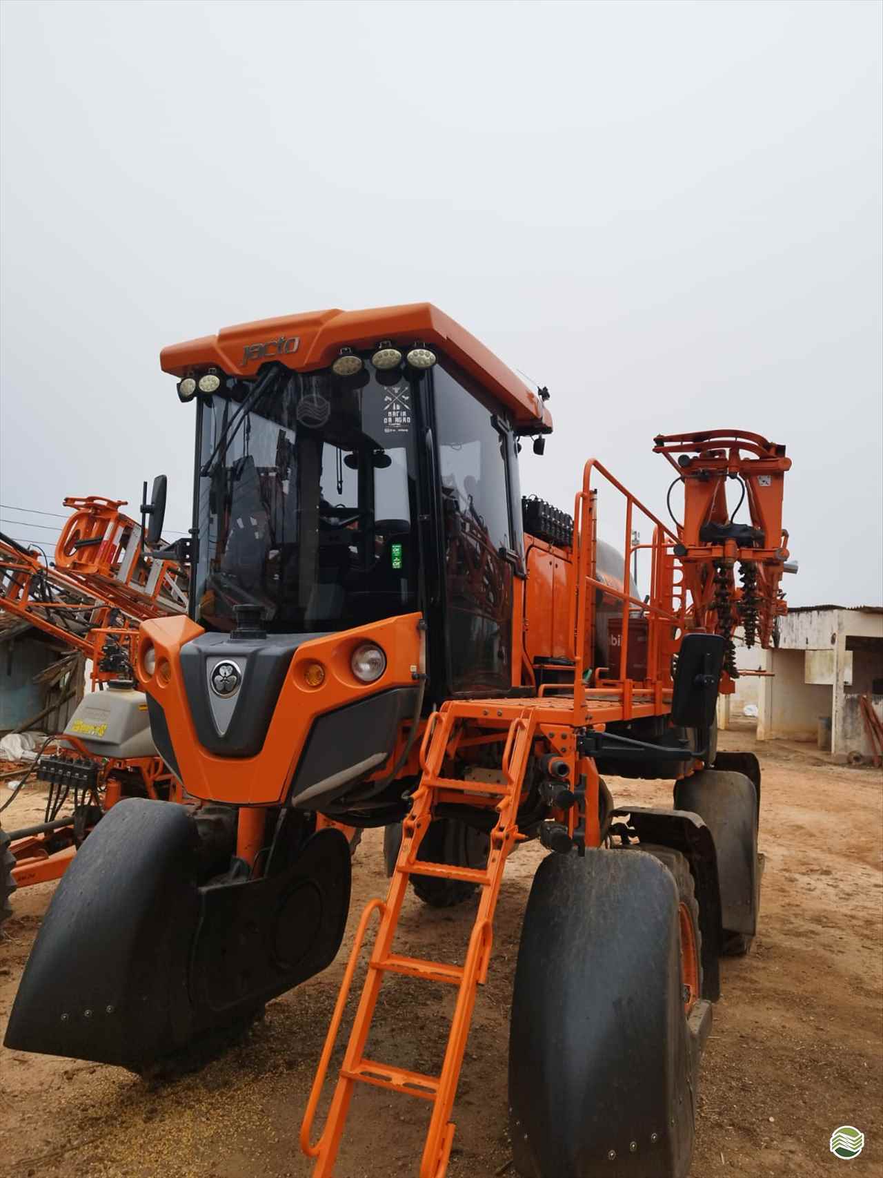 PULVERIZADOR JACTO UNIPORT 2530 Tração 4x4 Rural Vendas® TERRA ROXA PARANÁ PR