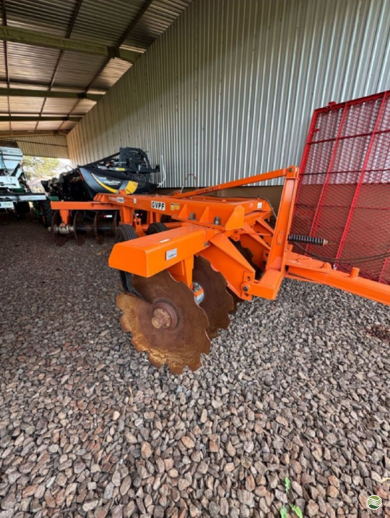 IMPLEMENTOS AGRICOLAS GRADE ARADORA ARADORA 20 DISCOS Rural Vendas® TERRA ROXA PARANÁ PR
