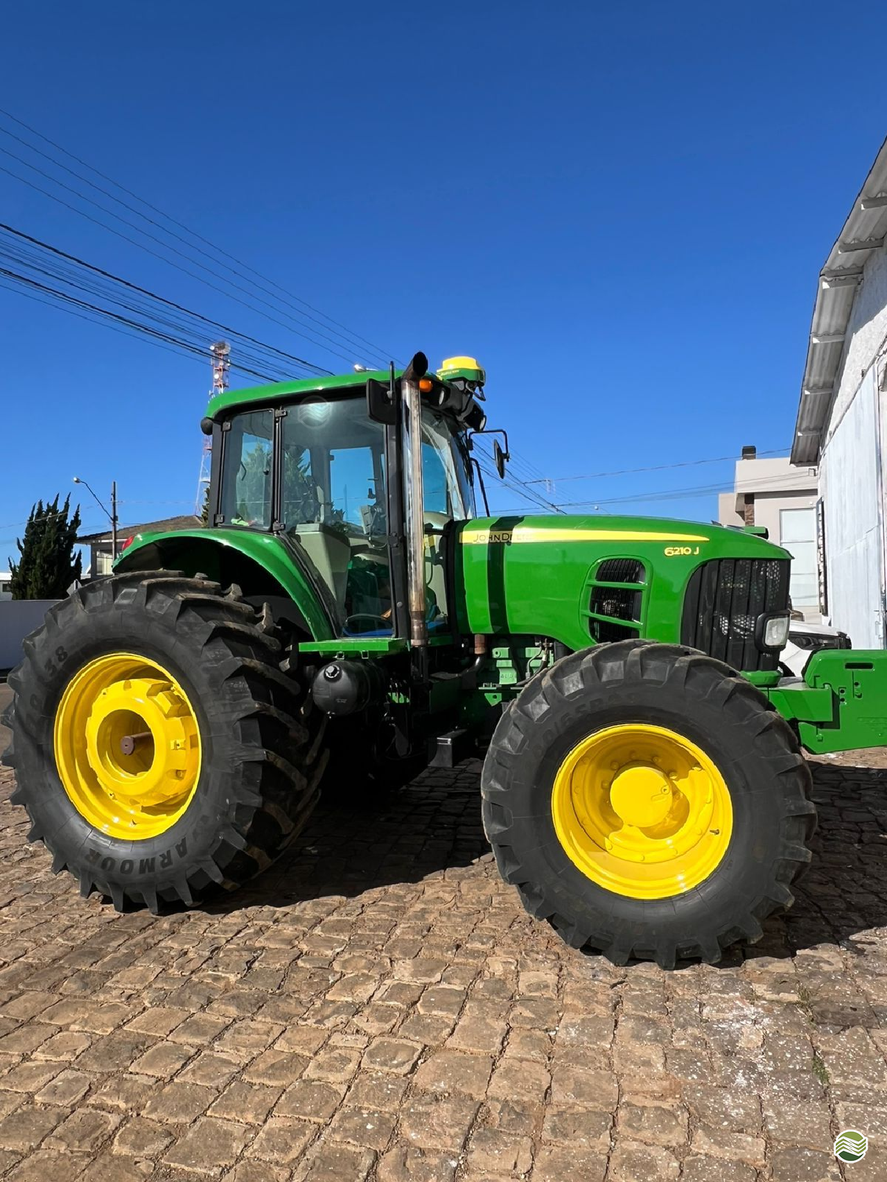 TRATOR JOHN DEERE JOHN DEERE 6210J Tração 4x4 Rural Vendas® TERRA ROXA PARANÁ PR