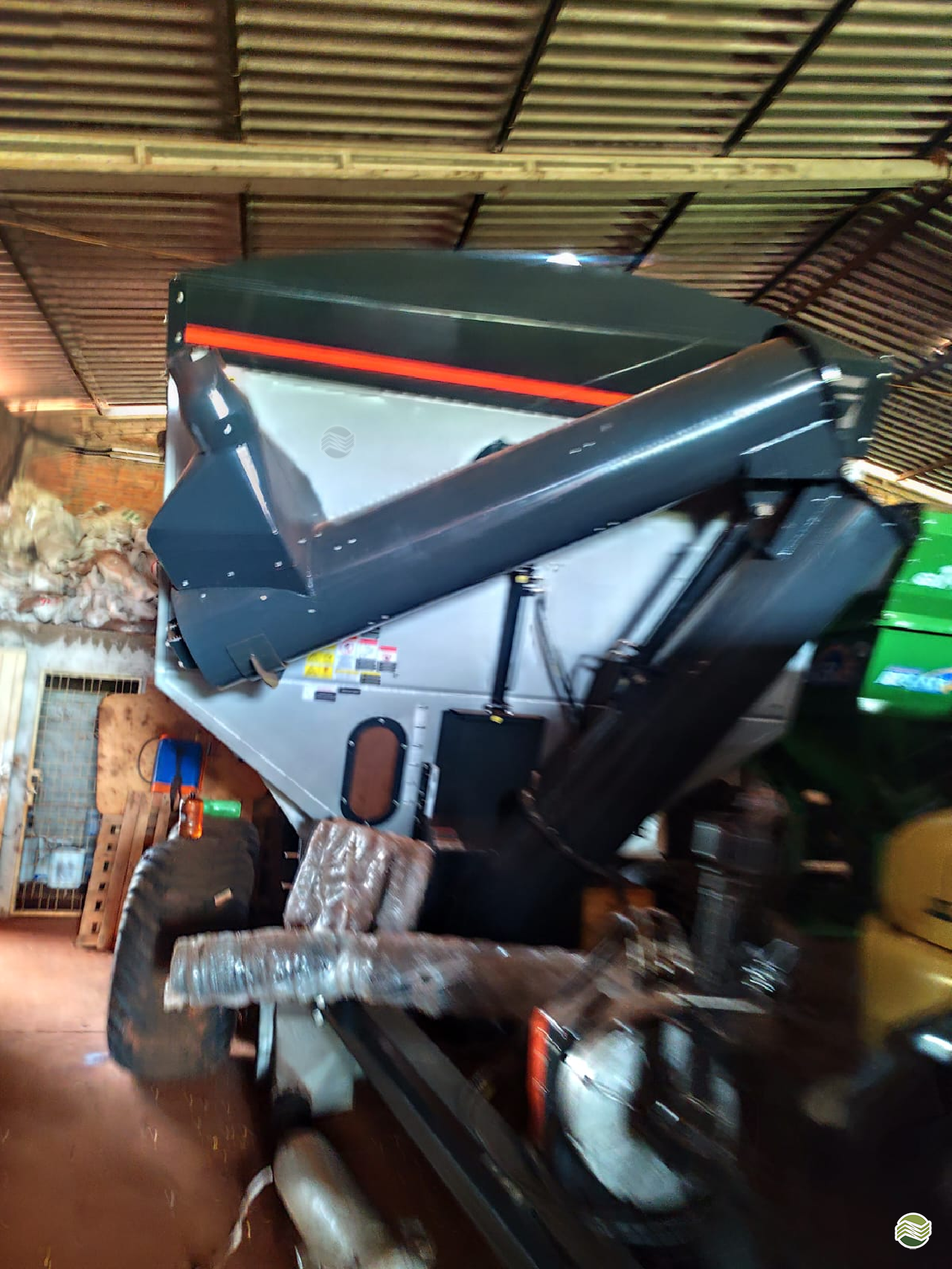 IMPLEMENTOS AGRICOLAS CARRETA BAZUKA GRANELEIRA 19000 Rural Vendas® TERRA ROXA PARANÁ PR