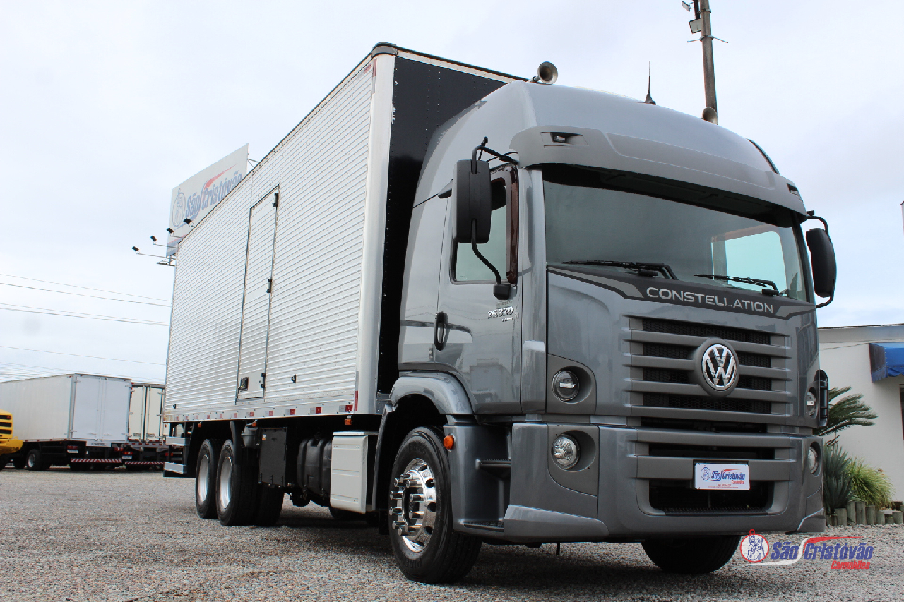 CAMINHAO VOLKSWAGEN VW 26320 Baú Furgão Truck 6x2 São Cristóvão Caminhões SAO JOSE SANTA CATARINA SC