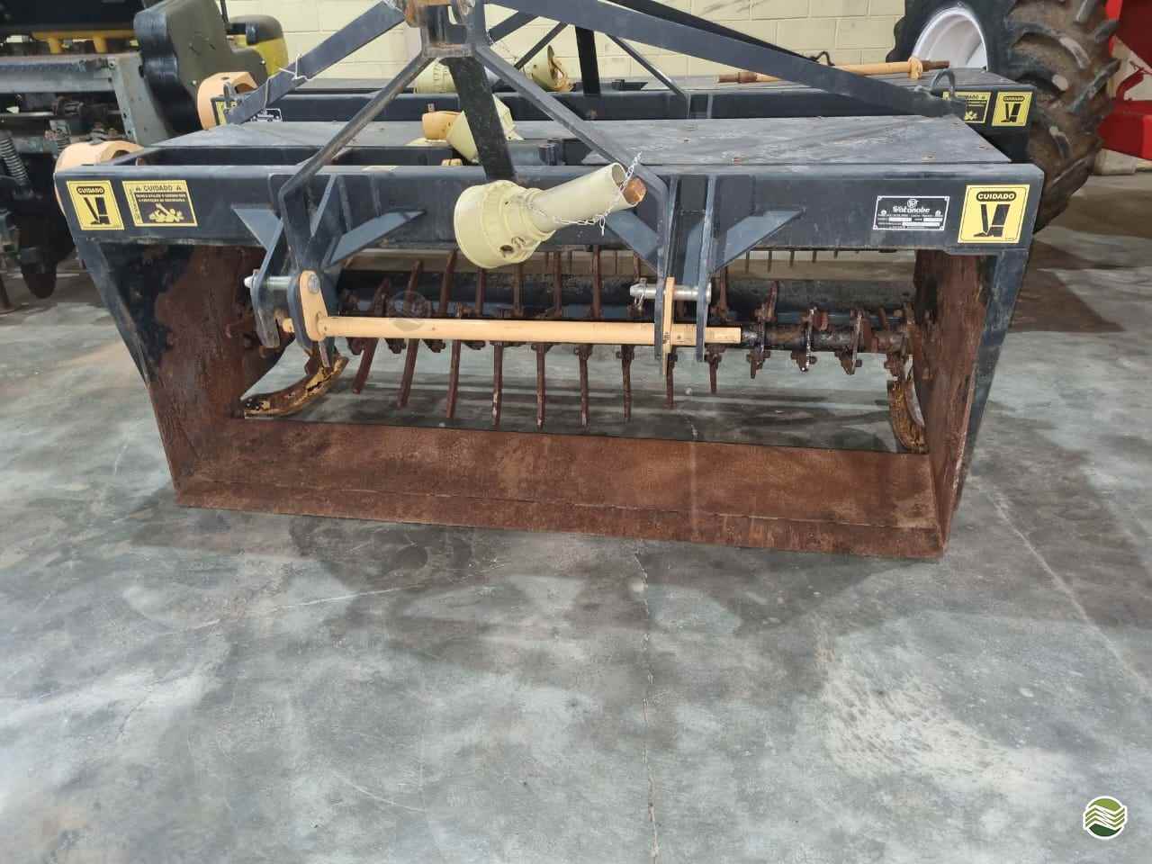 IMPLEMENTOS AGRICOLAS ESCARIFICADOR 17 HASTES DISCO CORTE Pedrinho Tratores CASTRO PARANÁ PR