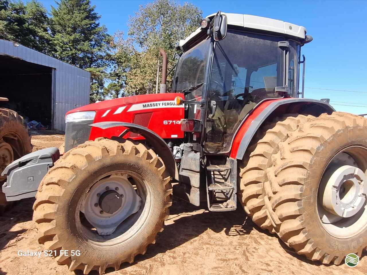 MF 6714 de Pedrinho Tratores