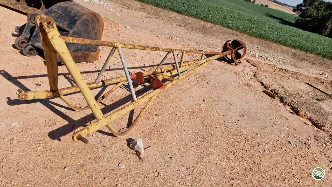 IMPLEMENTOS AGRICOLAS HOMOGENEIZADOR HOMOGENEIZADOR MISTURADOR Pedrinho Tratores CASTRO PARANÁ PR
