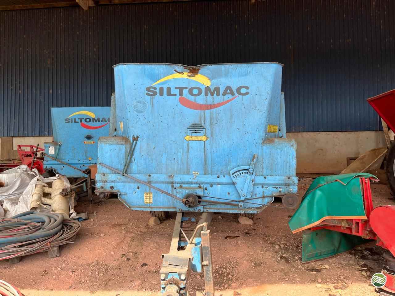 IMPLEMENTOS AGRICOLAS VAGAO FORRAGEIRO VAGÃO MISTURADOR Pedrinho Tratores CASTRO PARANÁ PR