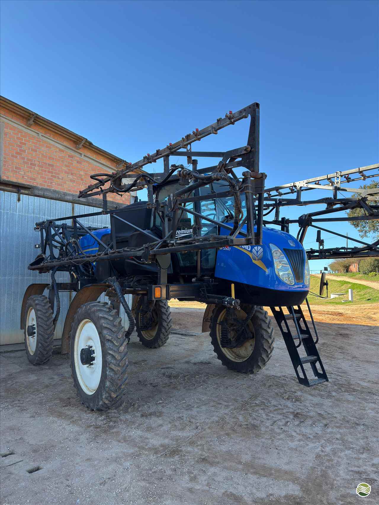 PULVERIZADOR NEW HOLLAND SP2500 Tração 4x4 Pedrinho Tratores CASTRO PARANÁ PR