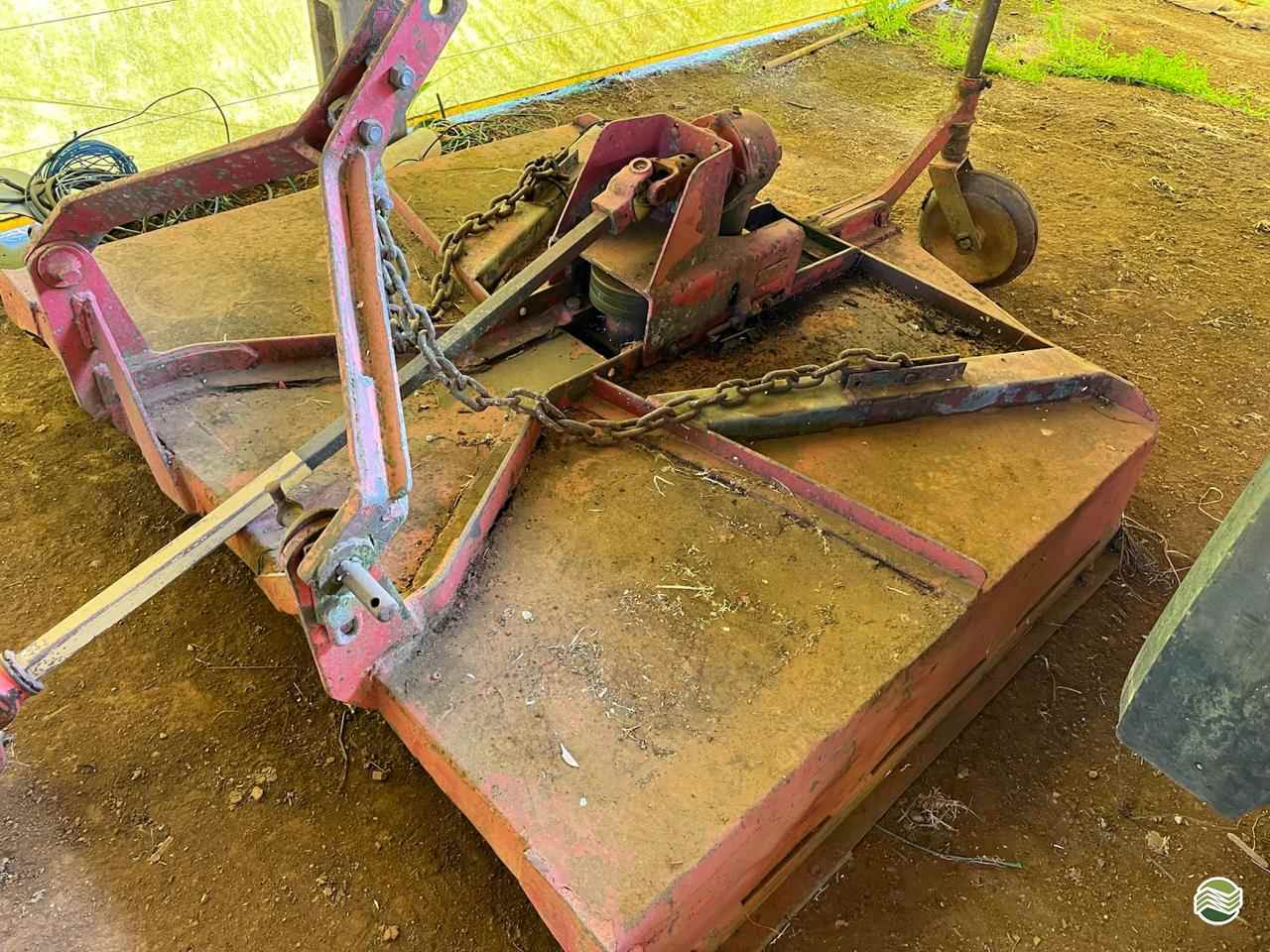 IMPLEMENTOS AGRICOLAS ROCADEIRA ROCADEIRA HIDRÁULICA Pedrinho Tratores CASTRO PARANÁ PR