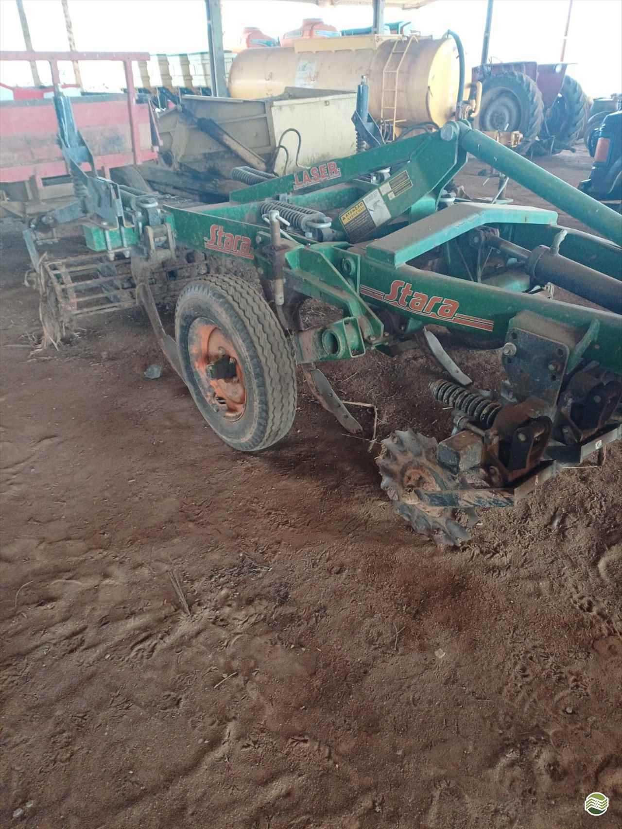 IMPLEMENTOS AGRICOLAS SUBSOLADOR 5 HASTES DISCO CORTE Pedrinho Tratores CASTRO PARANÁ PR