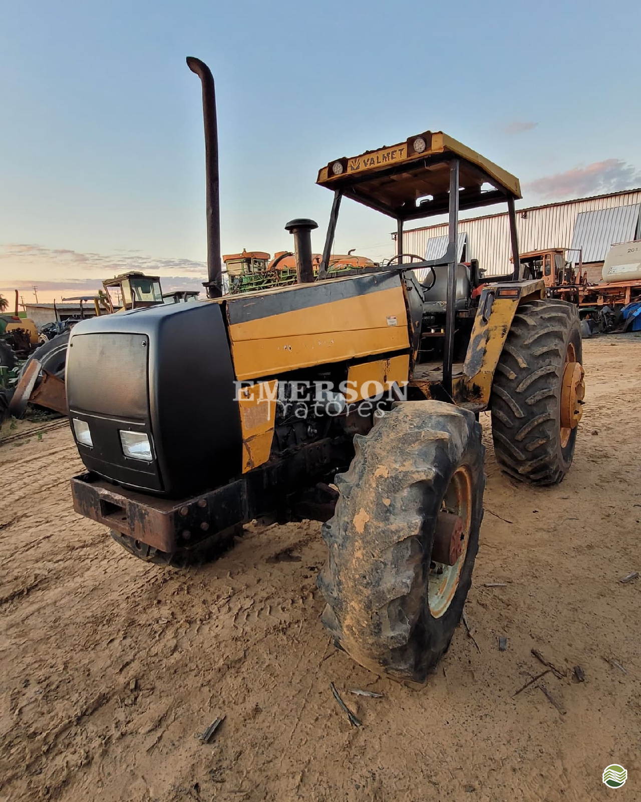 TRATOR VALMET VALMET 985 Tração 4x4 Emerson Tratores PONTA GROSSA PARANÁ PR