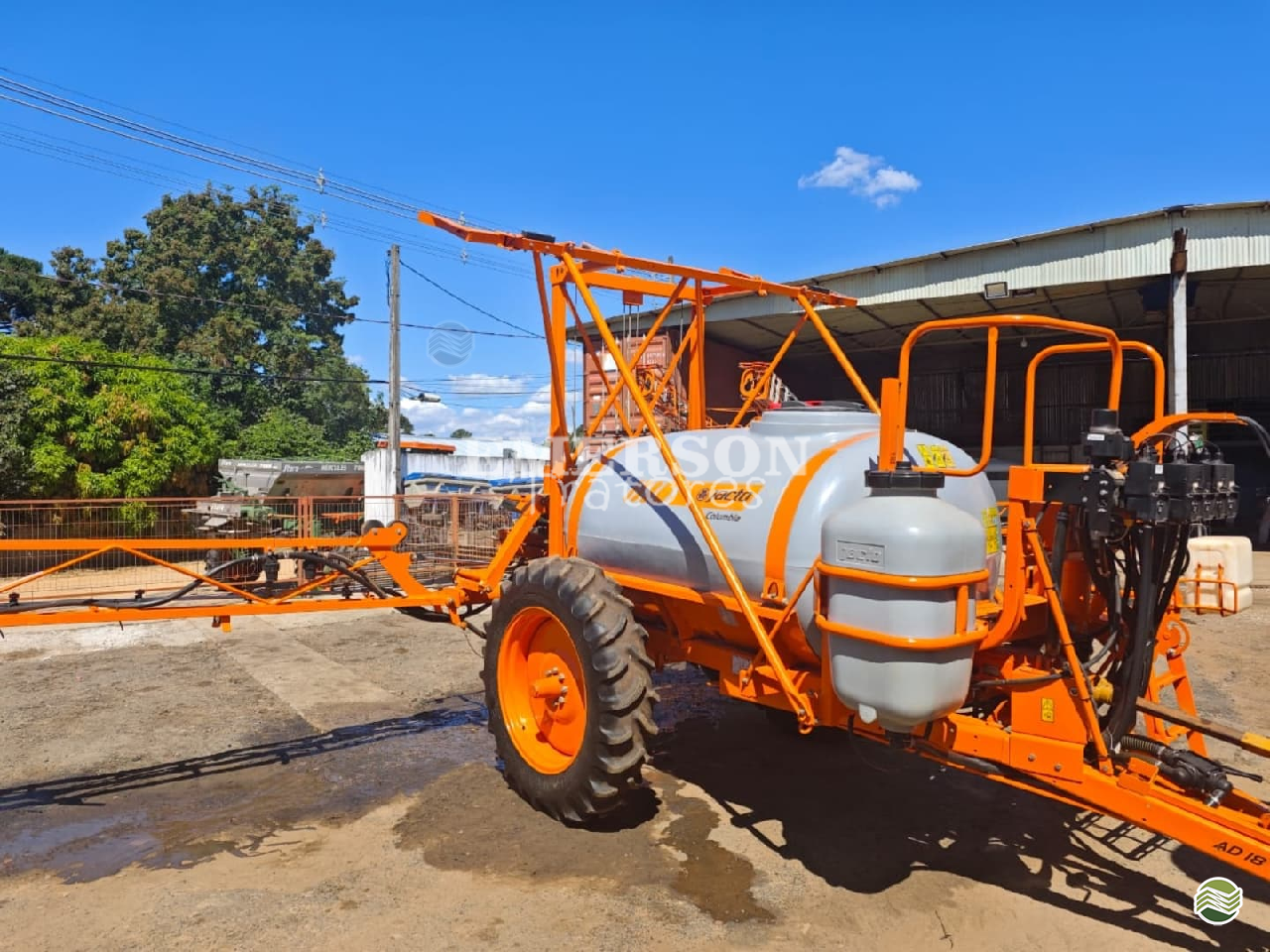 PULVERIZADOR JACTO COLUMBIA AD18 Arrasto Emerson Tratores PONTA GROSSA PARANÁ PR
