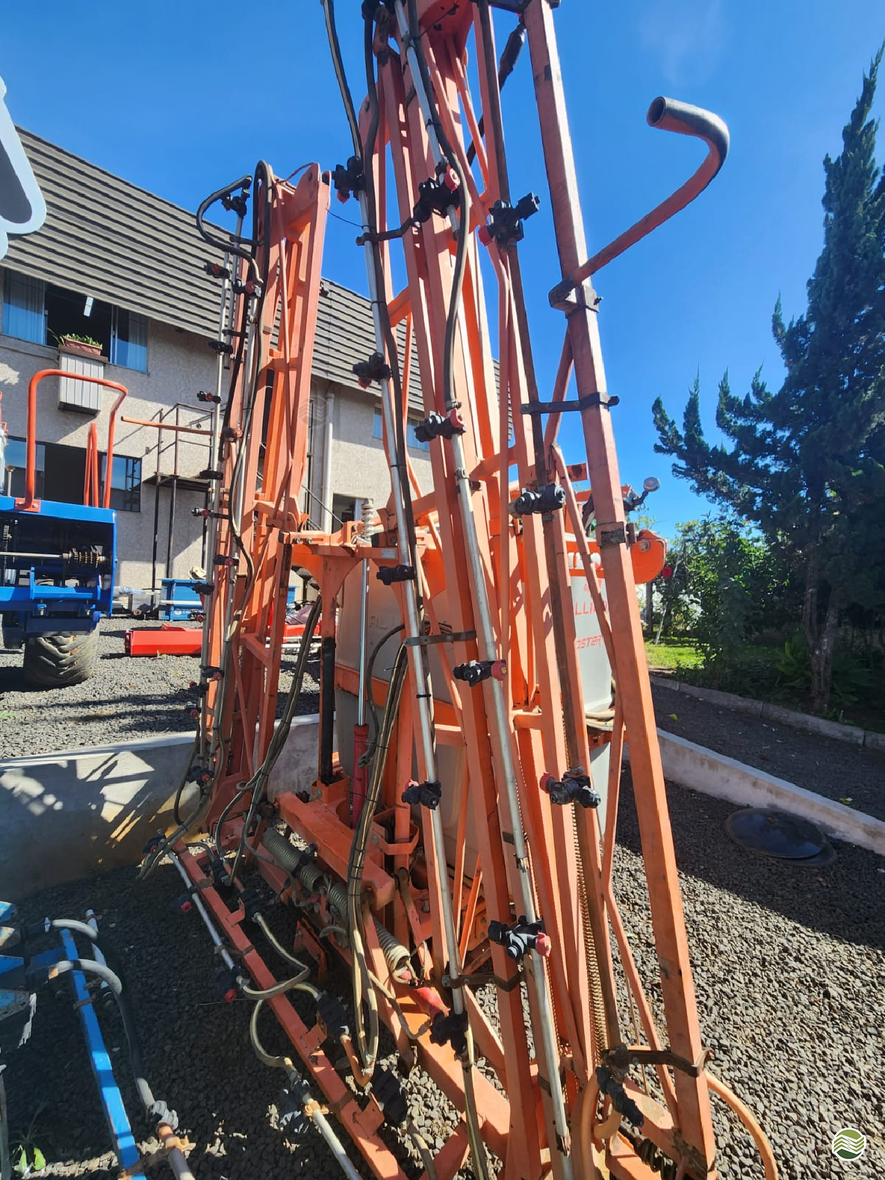 PULVERIZADOR ALLIKON VELOSTER 850 B.H 16 Acoplado Hidráulico Sabiá Máquinas Agrícolas IRATI PARANÁ PR