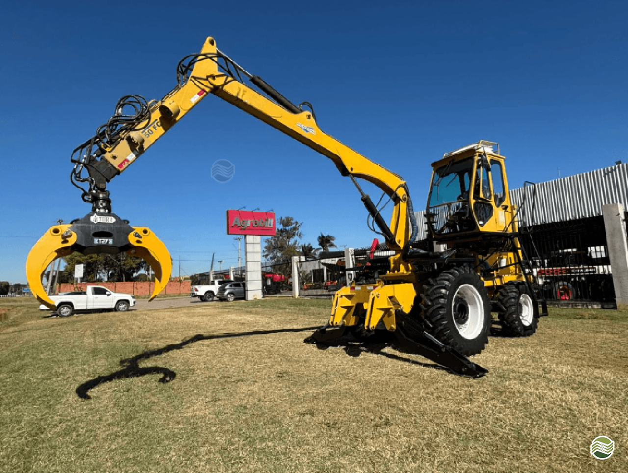 TRATOR NEW HOLLAND NEW TS 6000 Tração 4x4 AGROBILL Tratores & Implementos Agrícolas SALTINHO SÃO PAULO SP