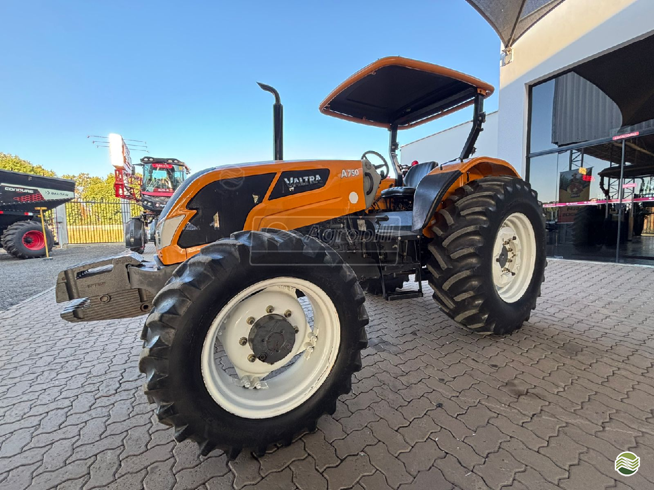 TRATOR VALTRA VALTRA A750 Tração 4x4 AGROBILL Tratores & Implementos Agrícolas SALTINHO SÃO PAULO SP