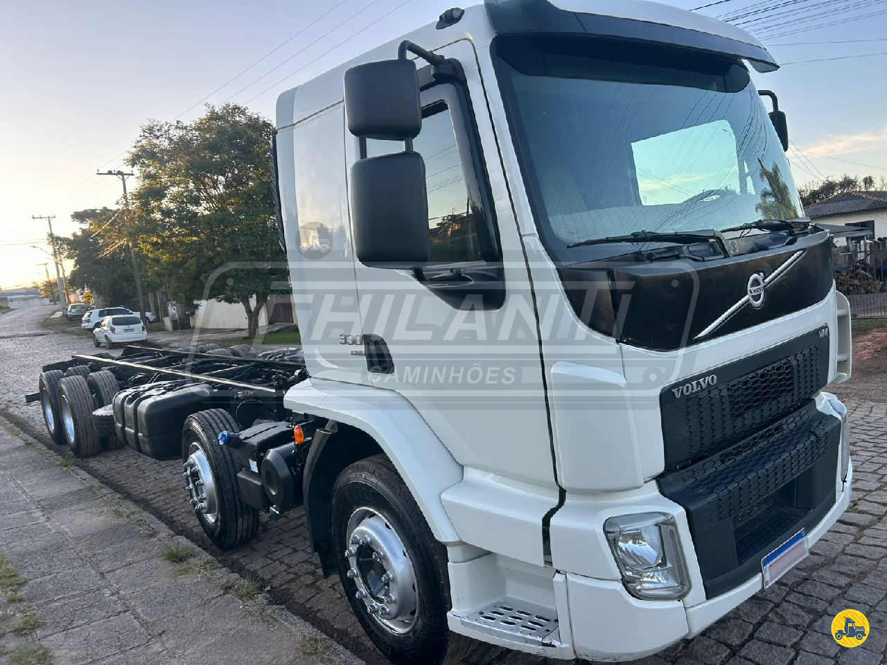 CAMINHAO VOLVO VOLVO VM 330 Cavalo Mecânico BiTruck 8x2 Chilanti Caminhões QUATRO BARRAS PARANÁ PR