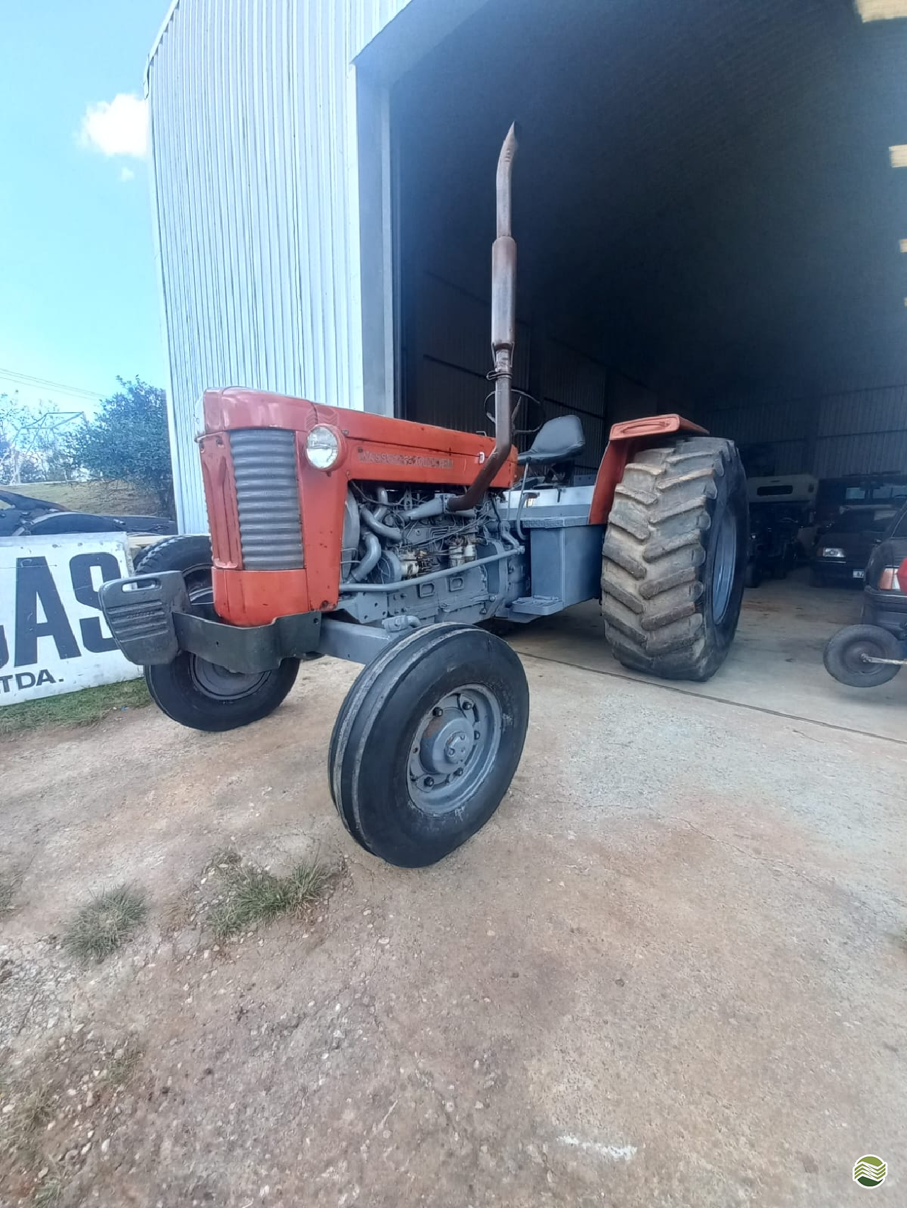TRATOR MASSEY FERGUSON MF 95 Tração 4x2 Mercadão da Terra Implementos Agrícolas RIO NEGRINHO SANTA CATARINA SC