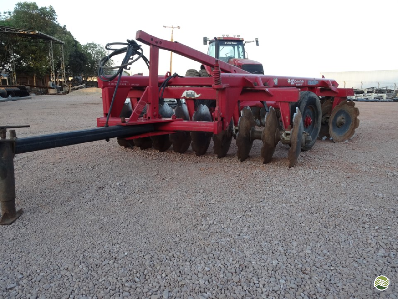 IMPLEMENTOS AGRICOLAS GRADE ARADORA ARADORA 18 DISCOS Centro Oeste Máquinas RONDONOPOLIS MATO GROSSO MT