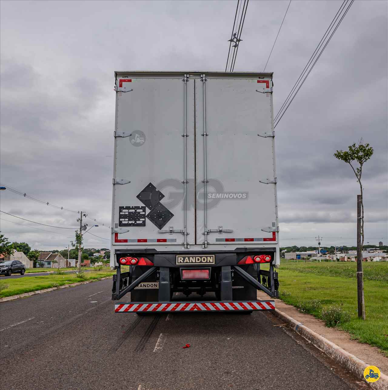 CARRETA SEMI-REBOQUE BAU SIDER Reta G10 Seminovos MARINGA PARANÁ PR