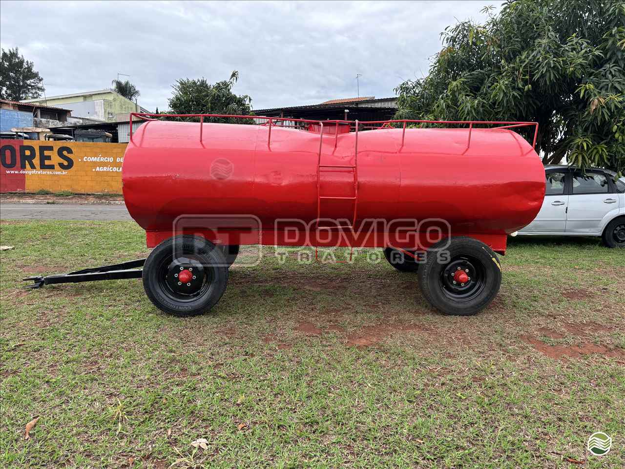 IMPLEMENTOS AGRICOLAS CARRETA TANQUE TANQUE 6000 LITROS Dovigo Tratores ARTUR NOGUEIRA SÃO PAULO SP