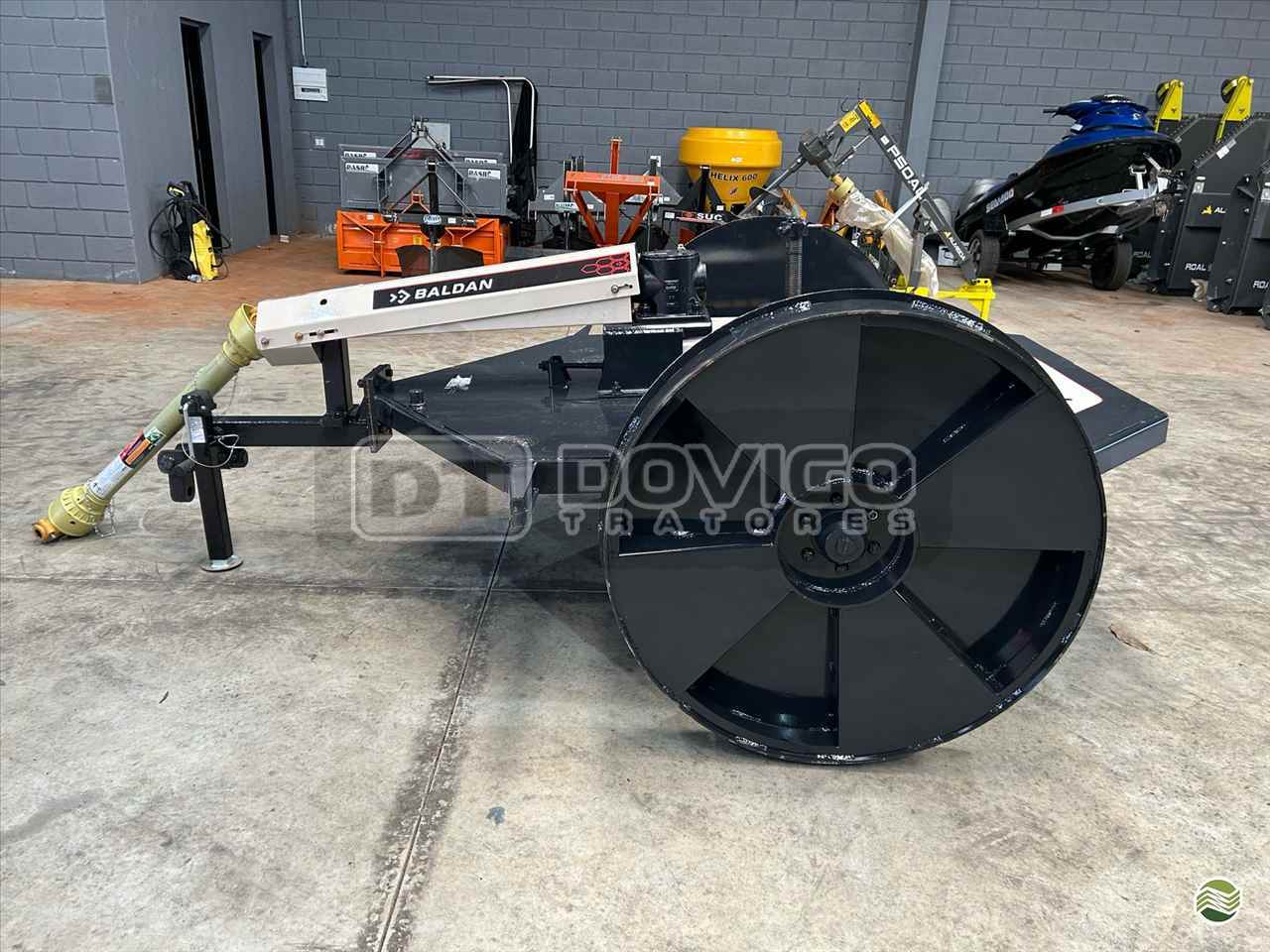 IMPLEMENTOS AGRICOLAS ROCADEIRA ROCADEIRA ARRASTO Dovigo Tratores ARTUR NOGUEIRA SÃO PAULO SP