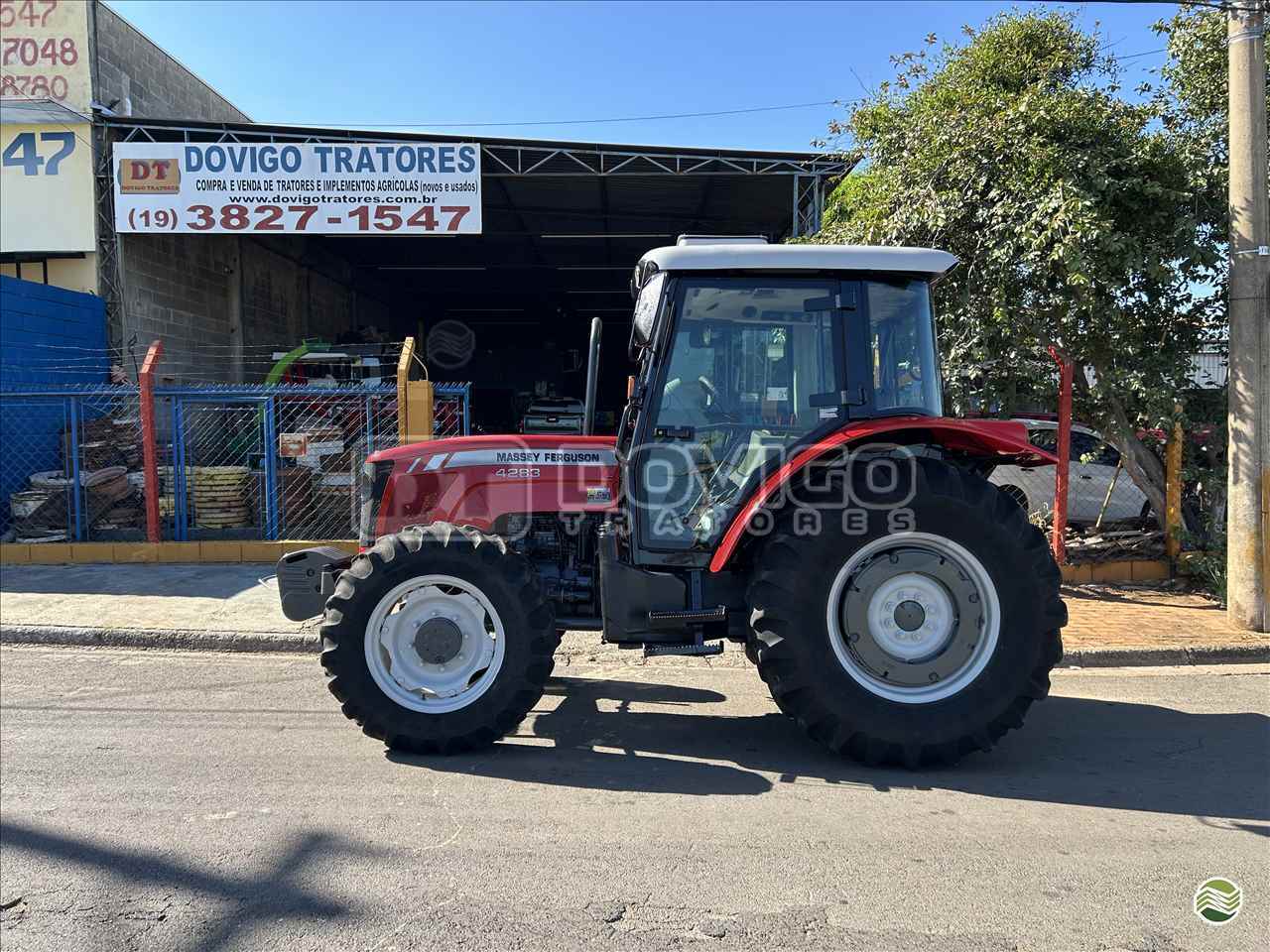 TRATOR MASSEY FERGUSON MF 4283 Tração 4x4 Dovigo Tratores ARTUR NOGUEIRA SÃO PAULO SP