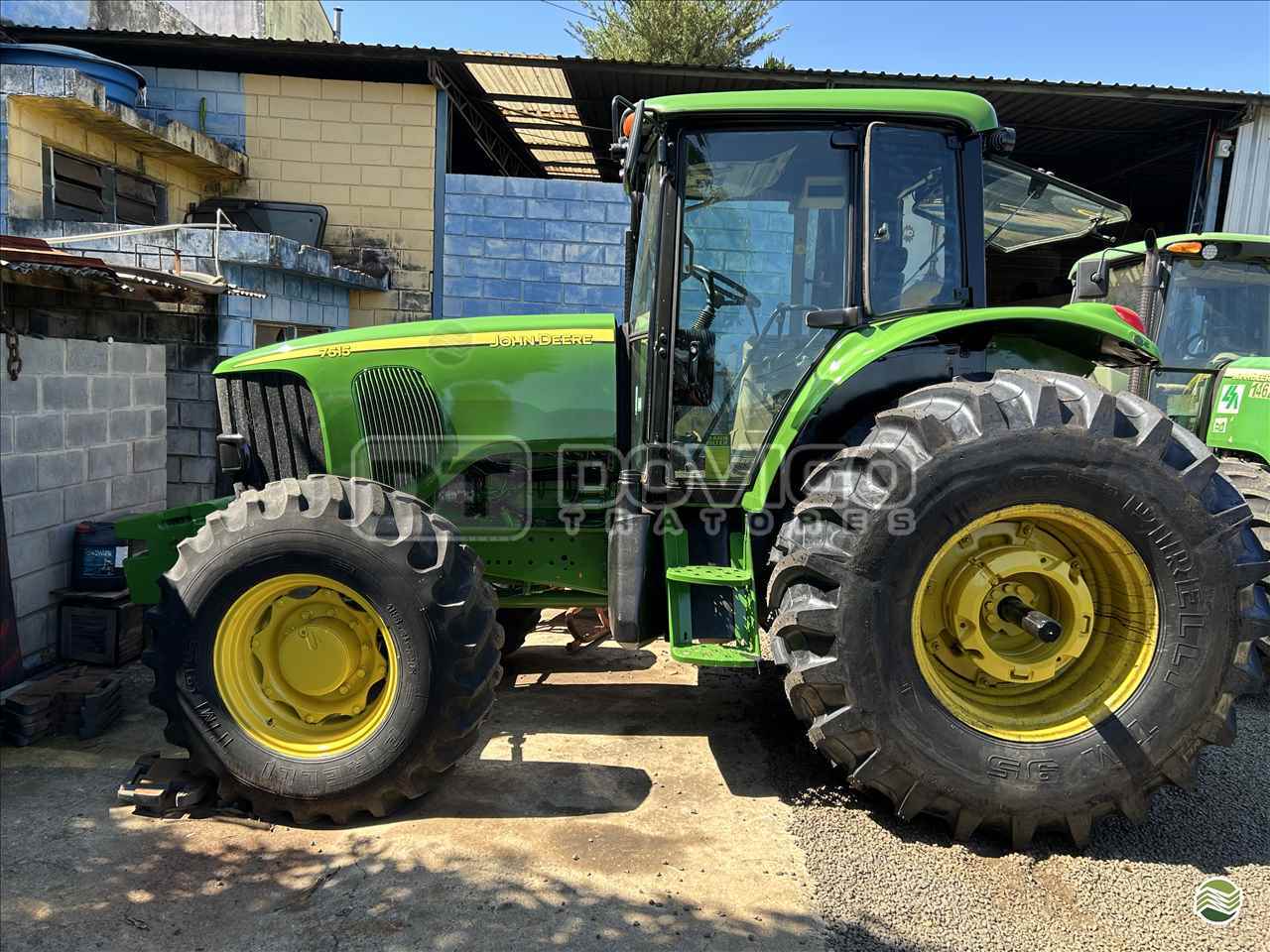 TRATOR JOHN DEERE JOHN DEERE 7515 Tração 4x4 Dovigo Tratores ARTUR NOGUEIRA SÃO PAULO SP