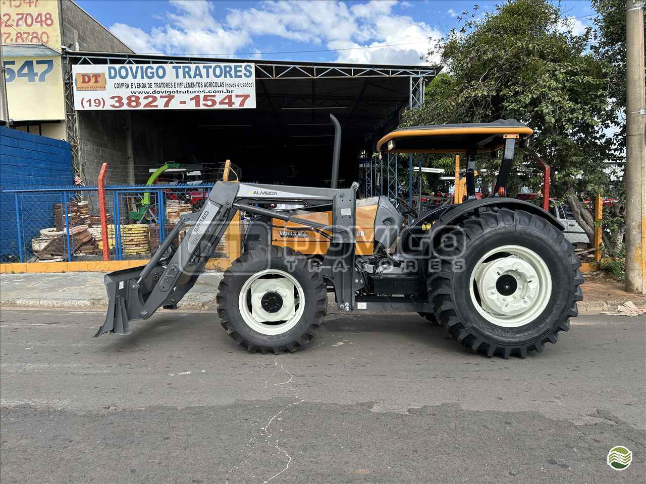 TRATOR VALTRA VALTRA BL 88 Tração 4x4 Dovigo Tratores ARTUR NOGUEIRA SÃO PAULO SP