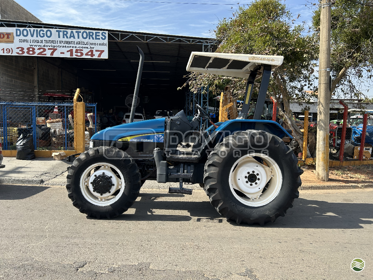 TRATOR NEW HOLLAND NEW TL 75 Tração 4x4 Dovigo Tratores ARTUR NOGUEIRA SÃO PAULO SP