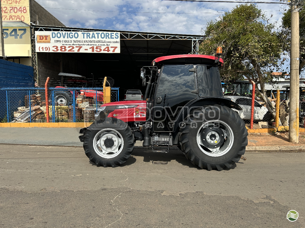 TRATOR YANMAR SOLIS 90 Tração 4x4 Dovigo Tratores ARTUR NOGUEIRA SÃO PAULO SP