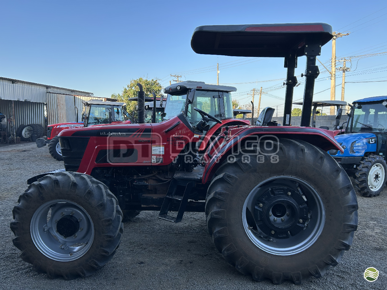TRATOR MAHINDRA 6075 Tração 4x4 Dovigo Tratores ARTUR NOGUEIRA SÃO PAULO SP