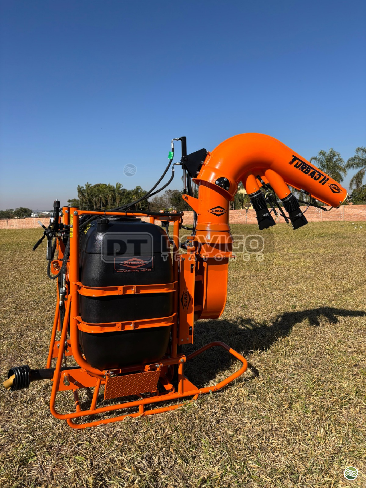 PULVERIZADOR CIMAG 600 L Acoplado Hidráulico Dovigo Tratores ARTUR NOGUEIRA SÃO PAULO SP