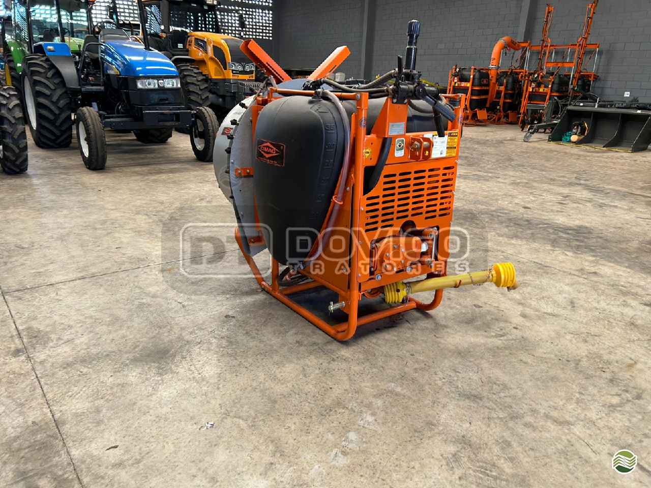 PULVERIZADOR CIMAG 400 L Acoplado Hidráulico Dovigo Tratores ARTUR NOGUEIRA SÃO PAULO SP