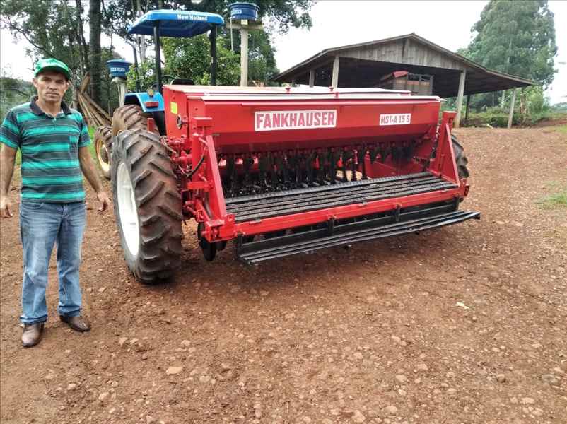 SEMEADEIRA FANKHAUSER ENTREGUE EM PALMITAL - PR. OBRIGADO A FAMILIA MENEGUEL PELA PREFERENCIA. BONS TRABALHOS