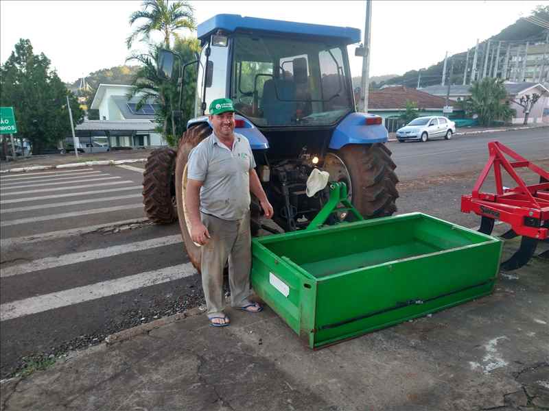 PLATAFORMA USADA VENDIDA A JOAQUIM JULIA DE SALTO DO LONTRA - PR, MUITO OBRIGADO PELA PREFERENCIA! BONS TRABALHOS!!!!