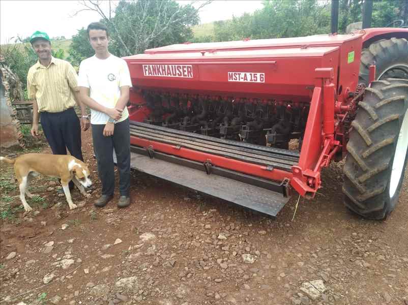 SEMEADEIRA FANKAUSER ENTREGUE A FAMILIA KARLINSKI DE CRUZ ALTENSE NO RIO GRANDE DO SUL. OBRIGADO A FAMILIA PELA PREFERENCIA. BONS TRABALHOS!!!