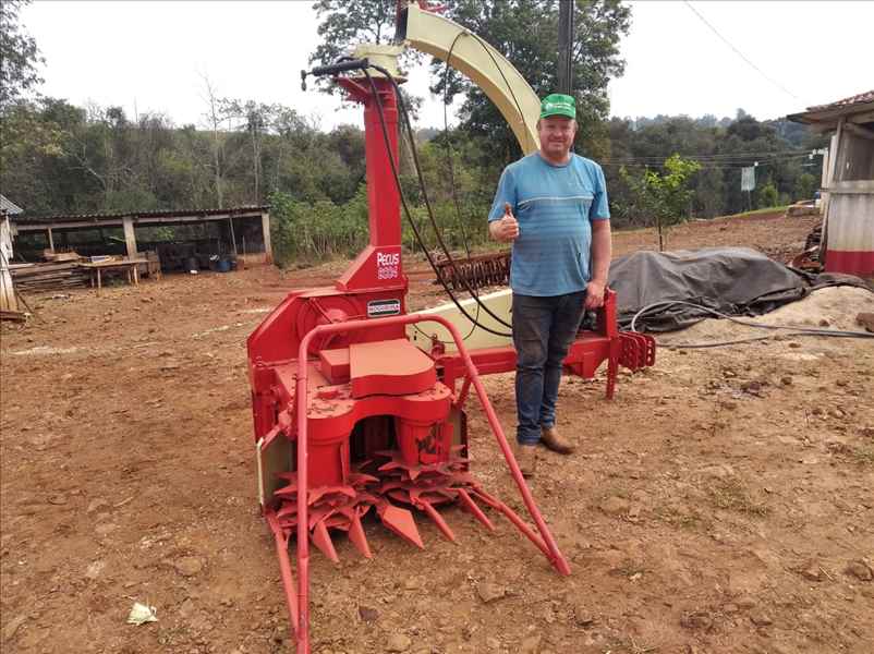 ENCILADEIRA AREA TOTAL ENTREGUE A FAMILIA MORAES DA CIDADE DE NOVA PRATA DO IGUAÇU/PR. OBRIGADO PELA PREFERENCIA. DESEJAMOS BONS TRABALHOS.